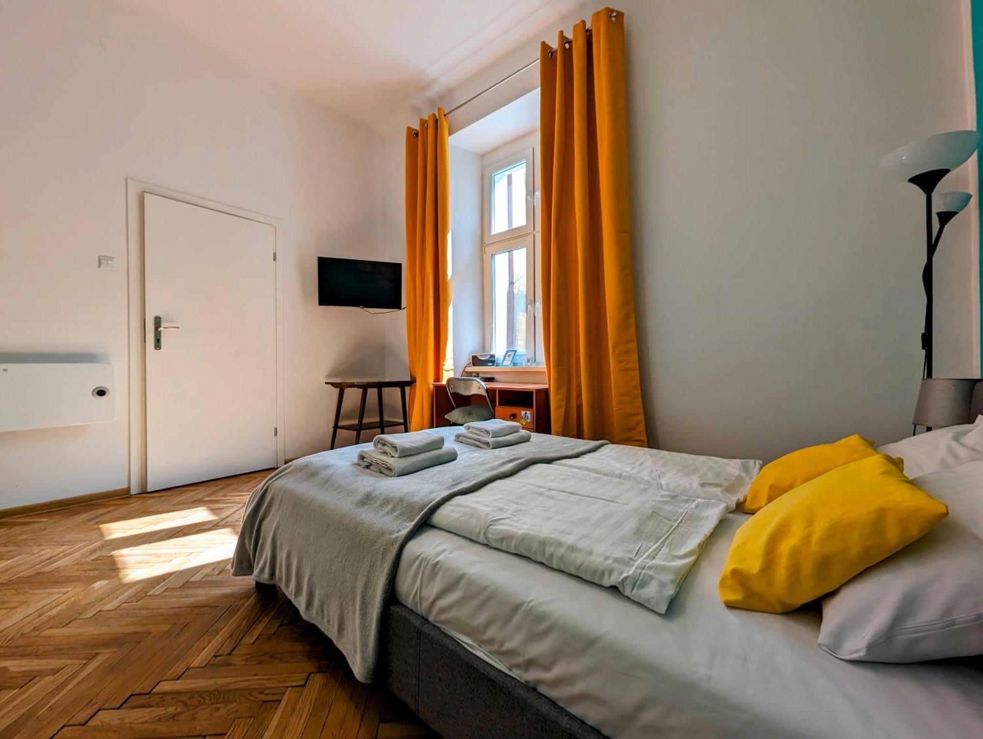 Apartment Wislna 4 By Homeprime Krakow